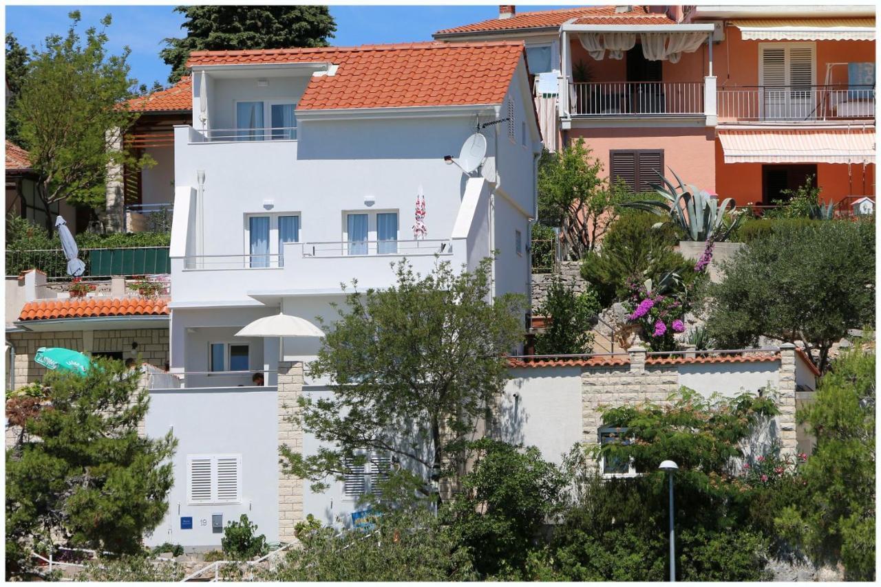 Apartments Elvi - Amazing Position & Parking Primošten Dış mekan fotoğraf